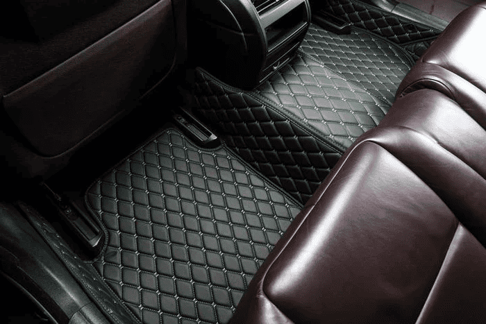 files/xperts-car-mats-xpertscarmats.-BlackGreenCustomCarMat3.png